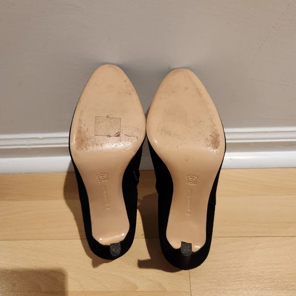 Gianvito Rossi black heels
